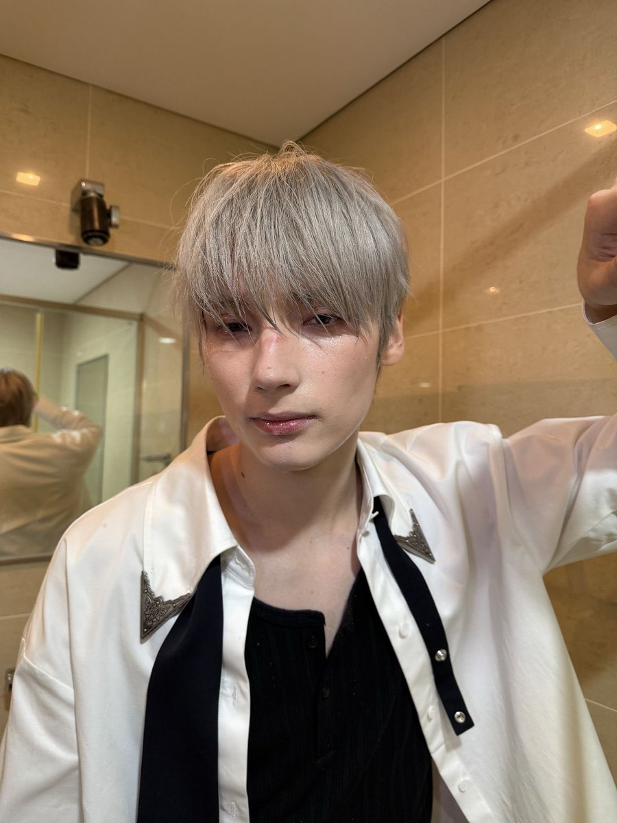 HUELIGHT tweet media