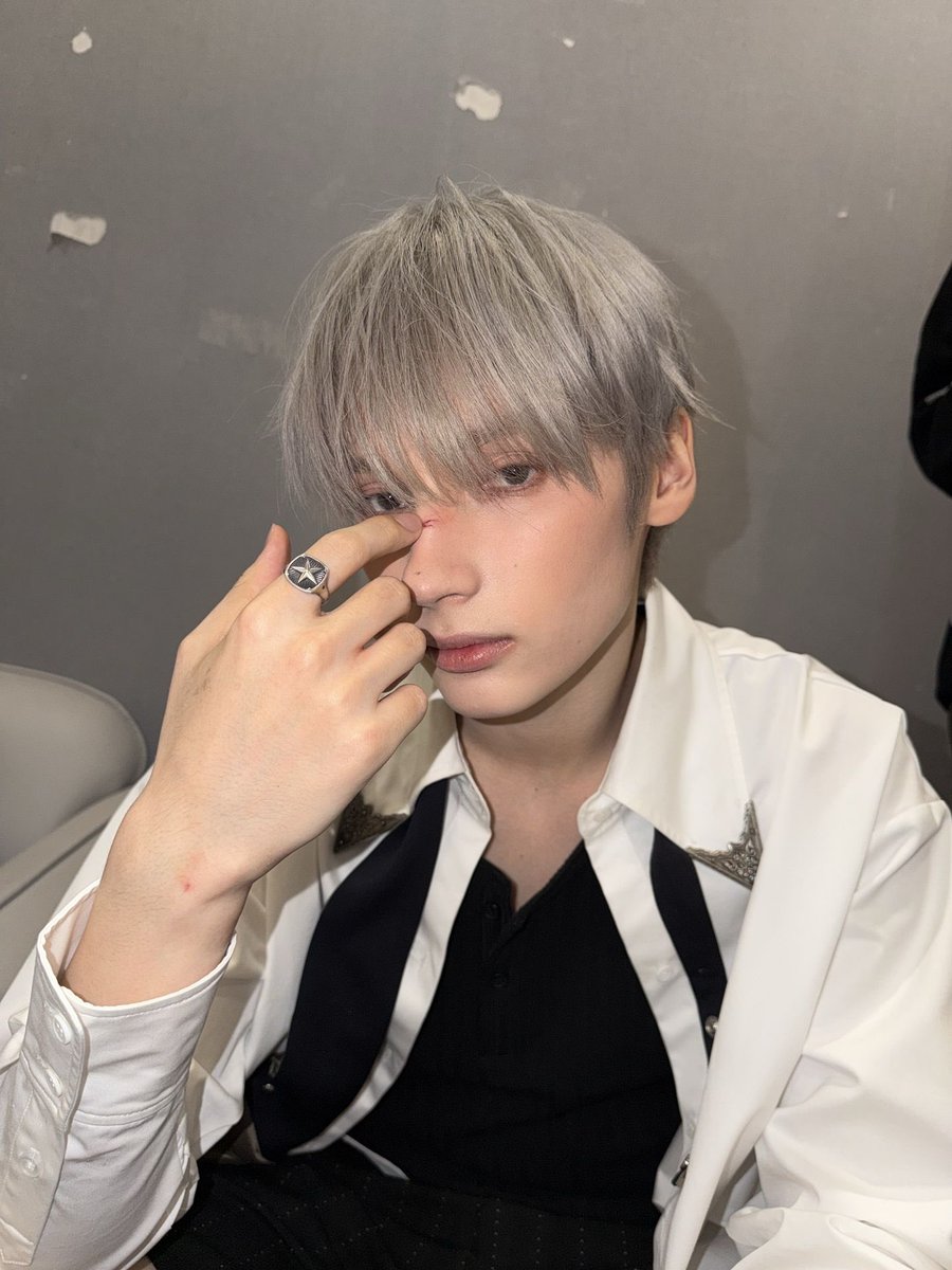 HUELIGHT tweet media