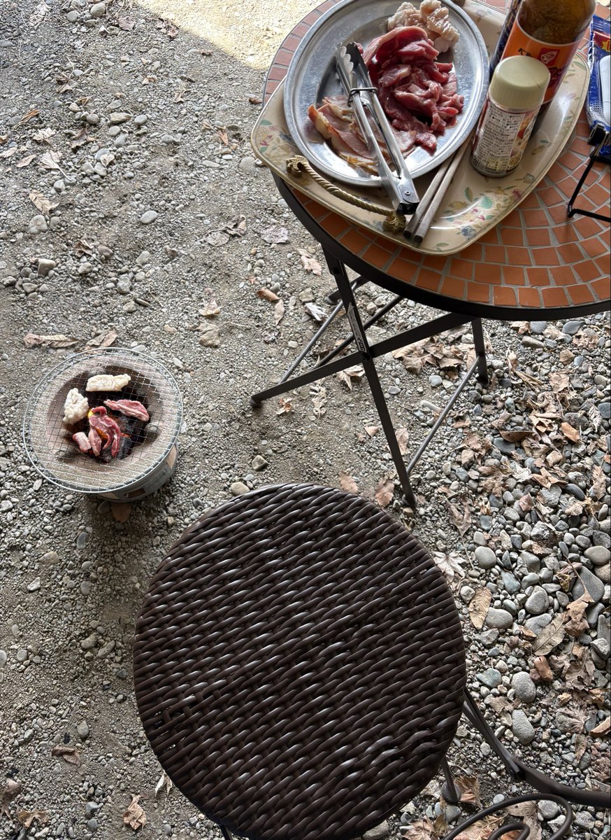 nt07244120's tweet photo. お疲れ様です♪

ぼっち #BBQ 
略して #BBBQ を堪能中です

では皆さま良い午後を🙆
#アサヒゼロ
#七輪 https://t.co/Vsxj8S6GCW