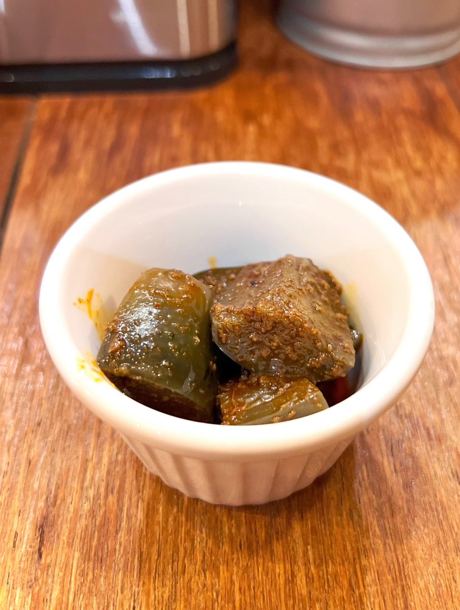 trippybunny's tweet image. ミニカレー飯 茄子のアチャール

カレーは変わらぬバランスキーマ
+アチャールとても良い

そういえば
今日は何の日？投稿終了

麺楽 軽波氏
若き店主 歩くんの進歩が楽しい
@Ayu_Itadakimas 

次は５００００杯ですね🍜

#Curry #Spice 
#カレー #スパイス #マサラ 
#カレーディグ 
#ラーメンライス