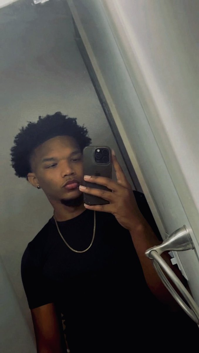 TONY SNOW tweet media