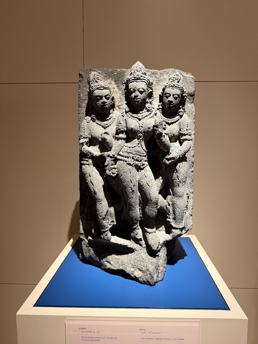 mengagetkan's tweet photo. Dari Prambanan dan Borobudur ke Museum Nasional Bangkok. https://t.co/rHZwIoiDBH