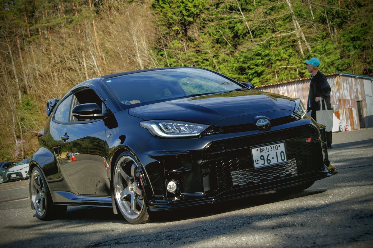 べんぞう tweet media