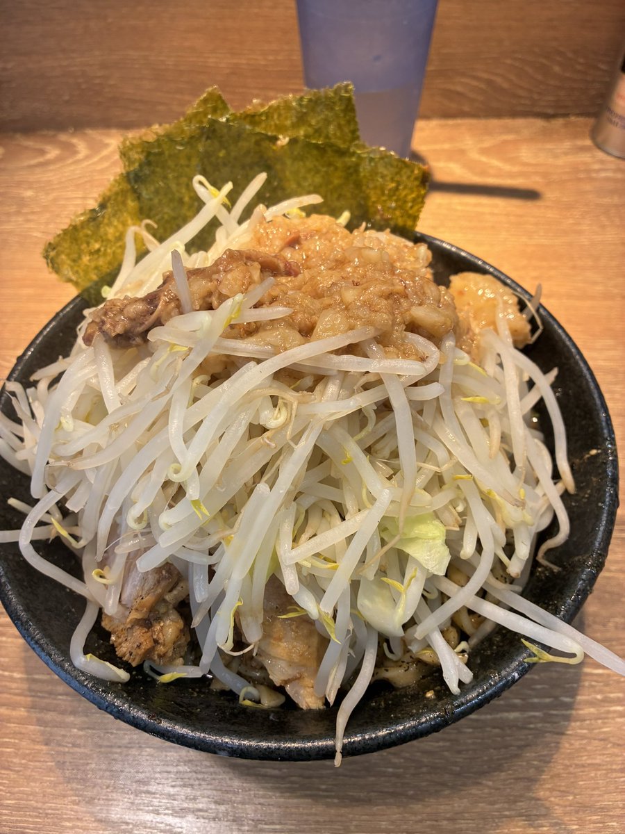 ひなぞう tweet media