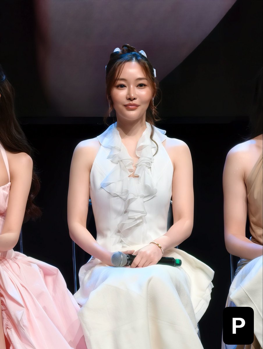 ปาล์มมี่เอง tweet media