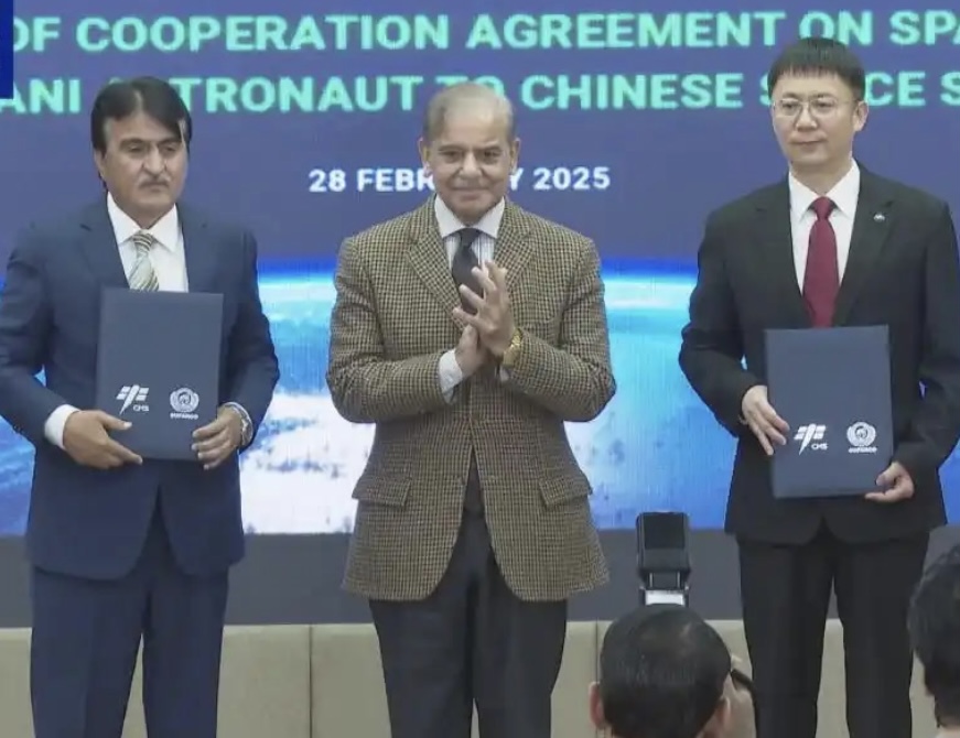 touch_beijing's tweet image. Two Pakistani astronauts have arrived in #China to begin training alongside Chinese #astronauts at the national astronaut training center. #pakistan