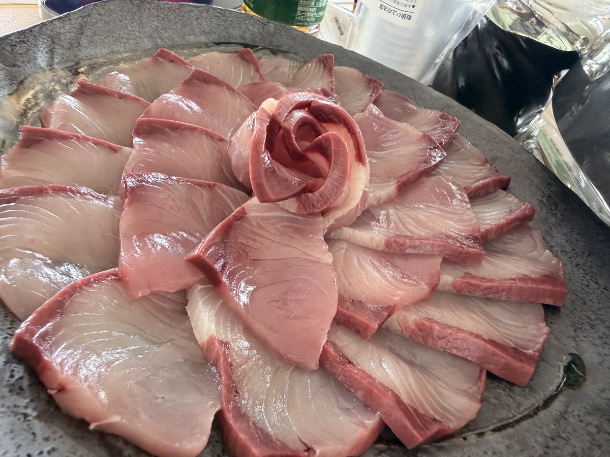 月乃らて tweet media