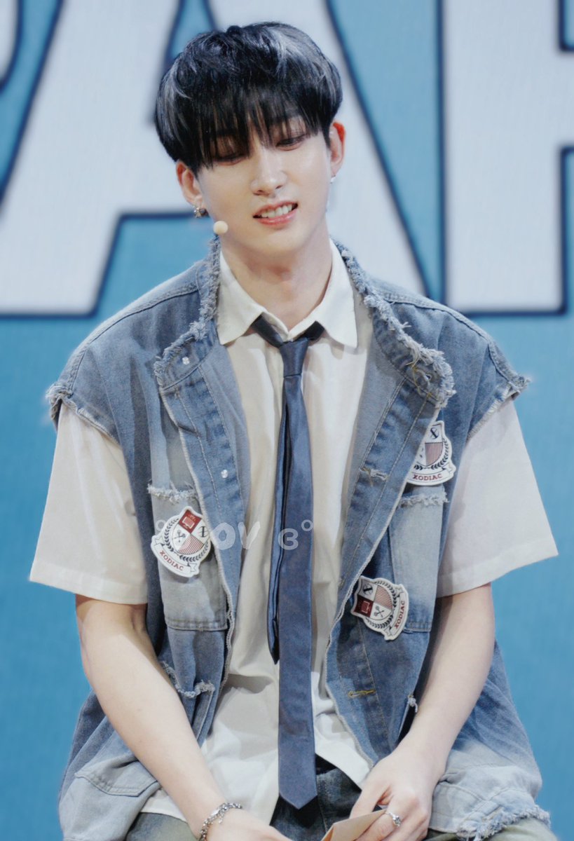 260424
#WAIN #XODIAC #웨인 #소디엑