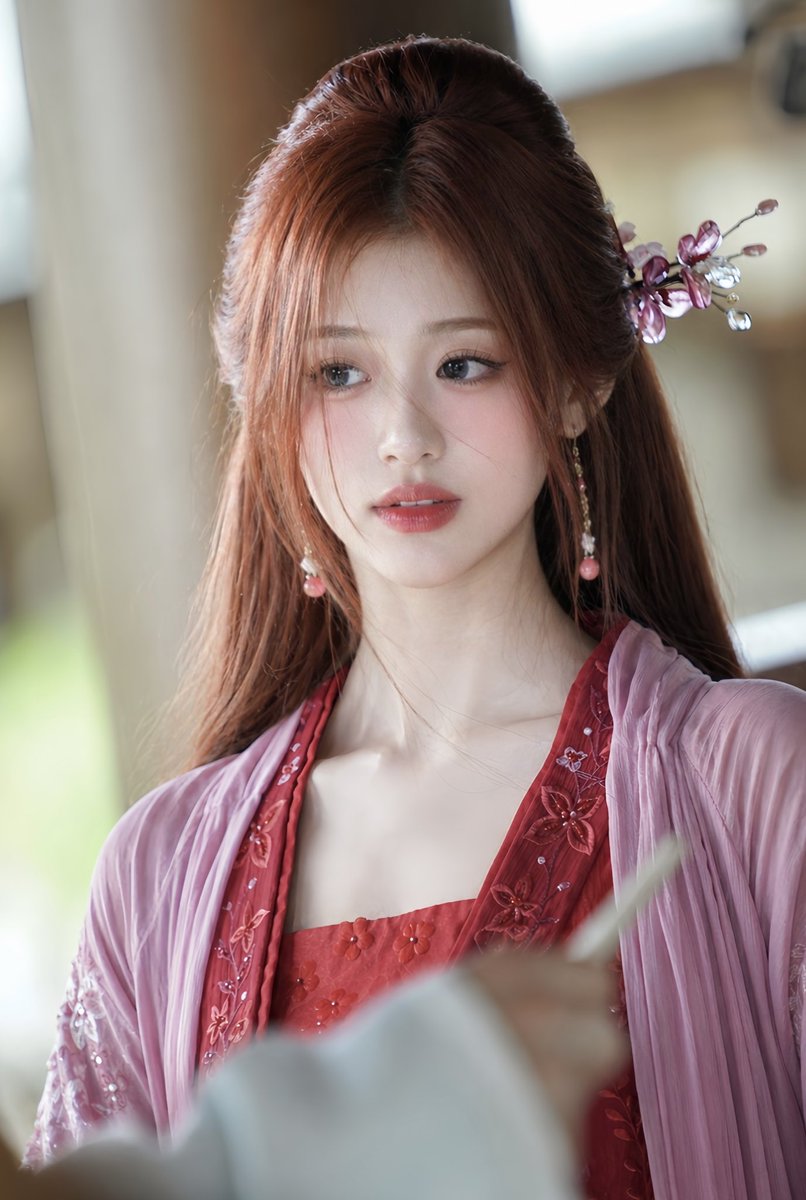 for ahyeon 춤 CHOOM tweet media