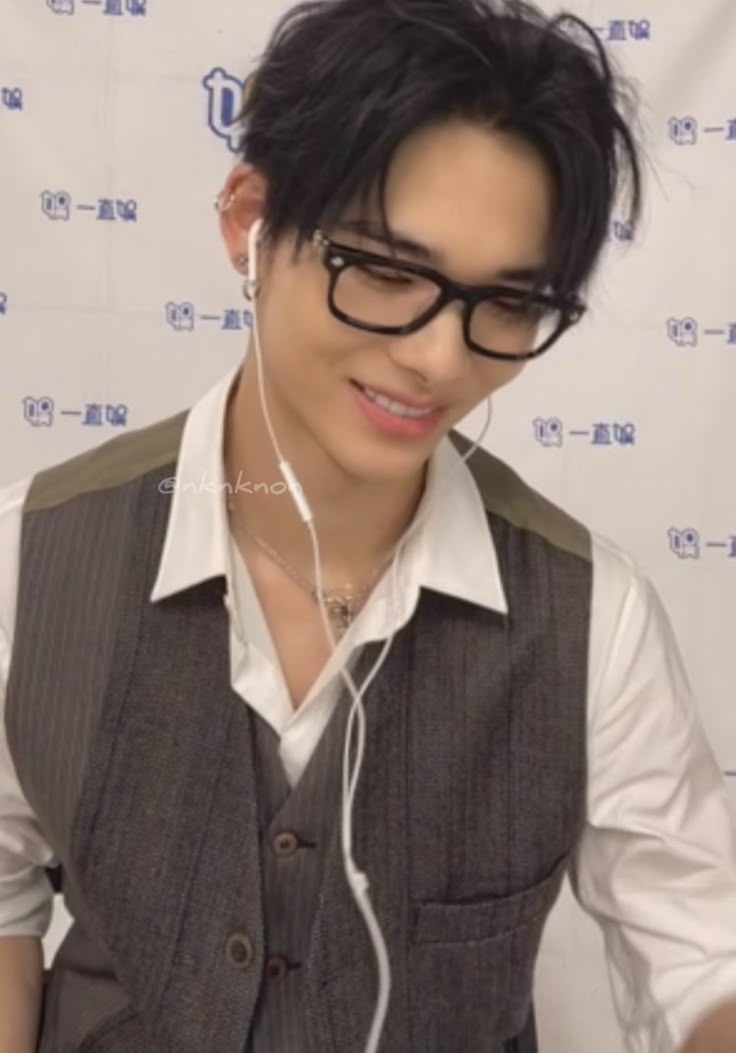 star ☆ tweet media