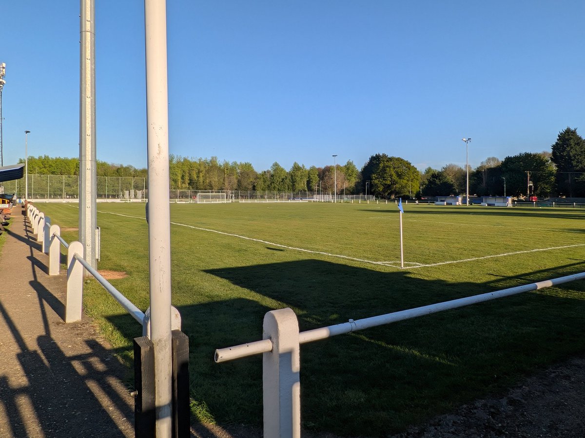 RhysCasey94's tweet photo. Let's just say my Thursday and Friday evenings were two very different settings but both special in their own right ⚽❤️ https://t.co/lFNgDzyFi3