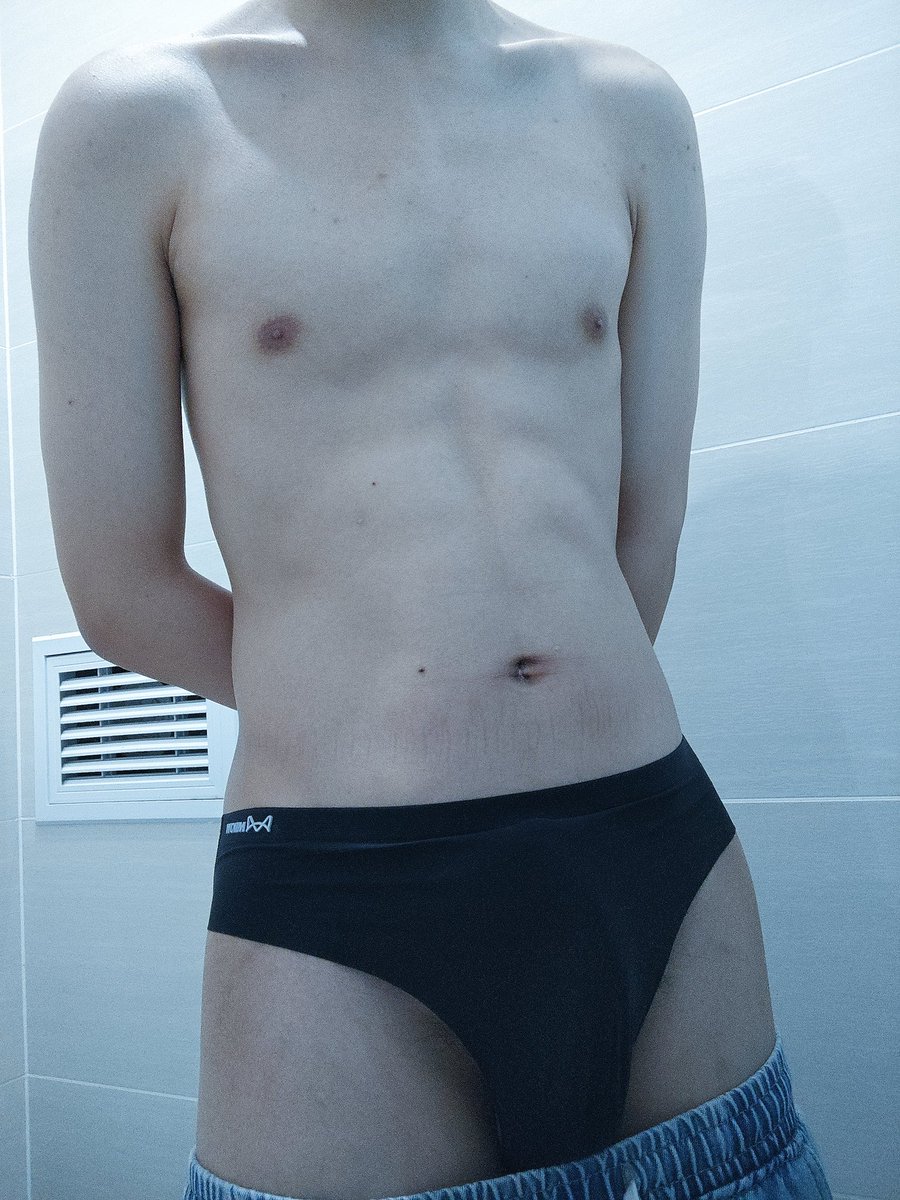 给天王星 tweet media