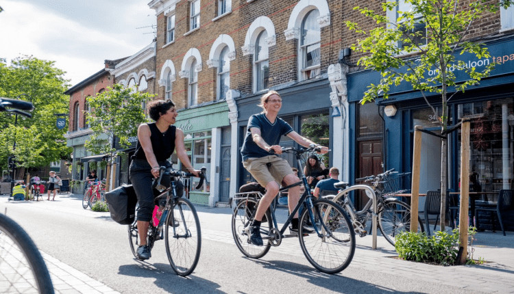 PrimeSiteUK's tweet image. Read our cycling  tips on why travelling by #bicycle may be the next big solution to safe, and potentially, a healthier addictive option!

👉 primesiteuk.com/ten-reasons-wh…

🤝 Paid Partnership