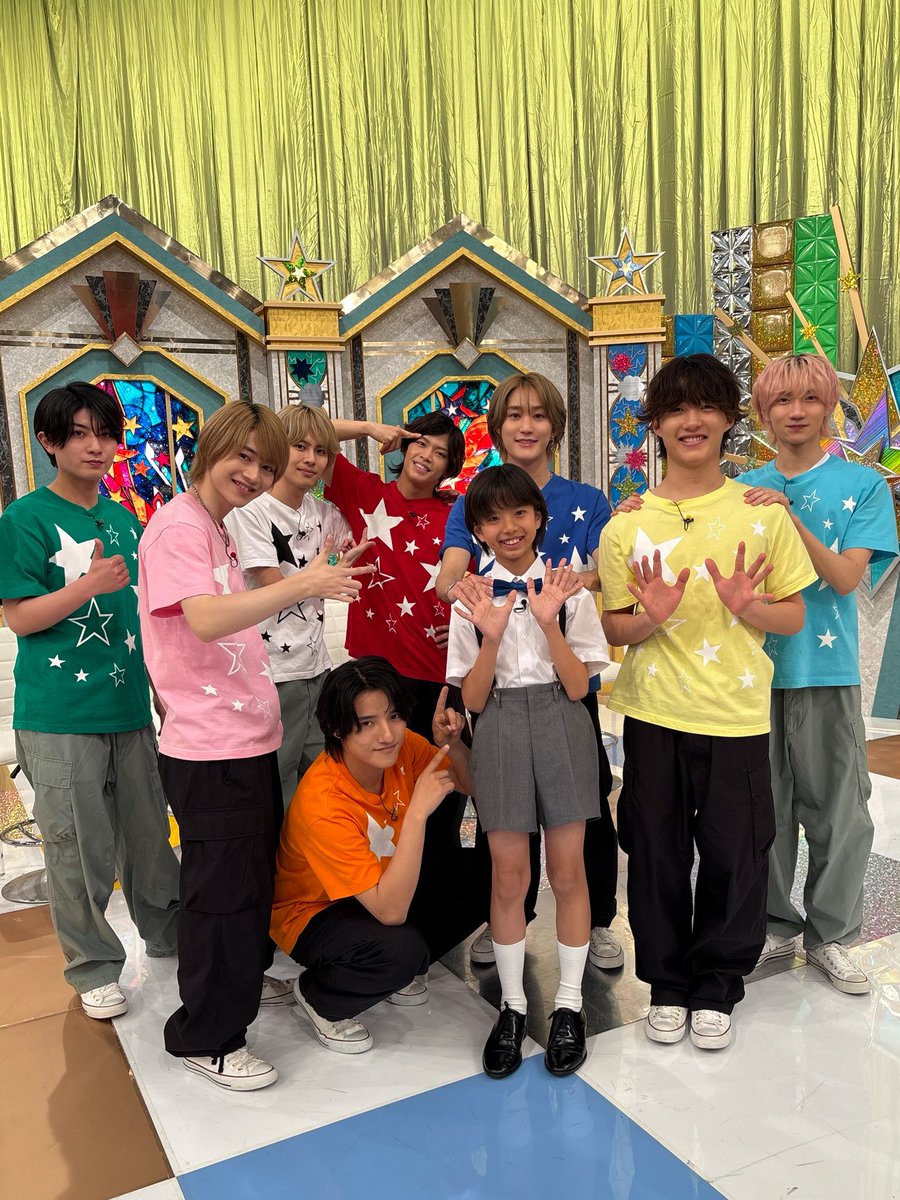 jr_official_X's tweet photo. 土曜日16:00からは
『 #バチバチSTAR 』が放送🌟🌟🌟

今週は…‼︎
B&amp;ZAIによる" カップルコーデ対決 "👕💭
バチバチくんは #真虎 が務めます👦🏻🍎

ぜひ、ご覧ください💨

#BandZAI
#橋本涼 #矢花黎 #今野大輝 #菅田琳寧 #本髙克樹 #鈴木悠仁 #川﨑星輝 #稲葉通陽 https://t.co/ys1guJI8gz