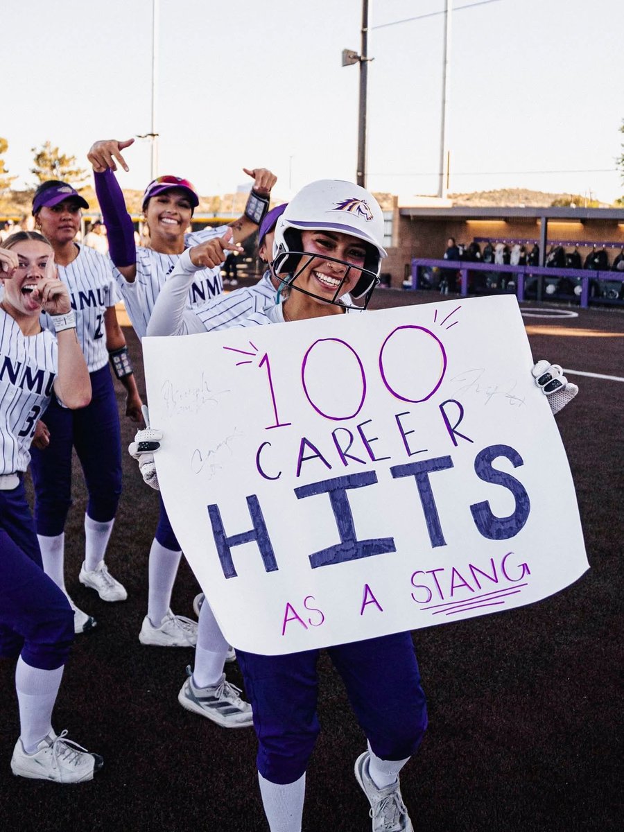 ndnsports's tweet image. Congrats to Ciara Spencer(Navajo Nation) who had her 100th hit for the Western New Mexico University Lady Mustang softball team in their game vs St. Edwards yesterday.
#NativeAthlete #Navajo #WNMU