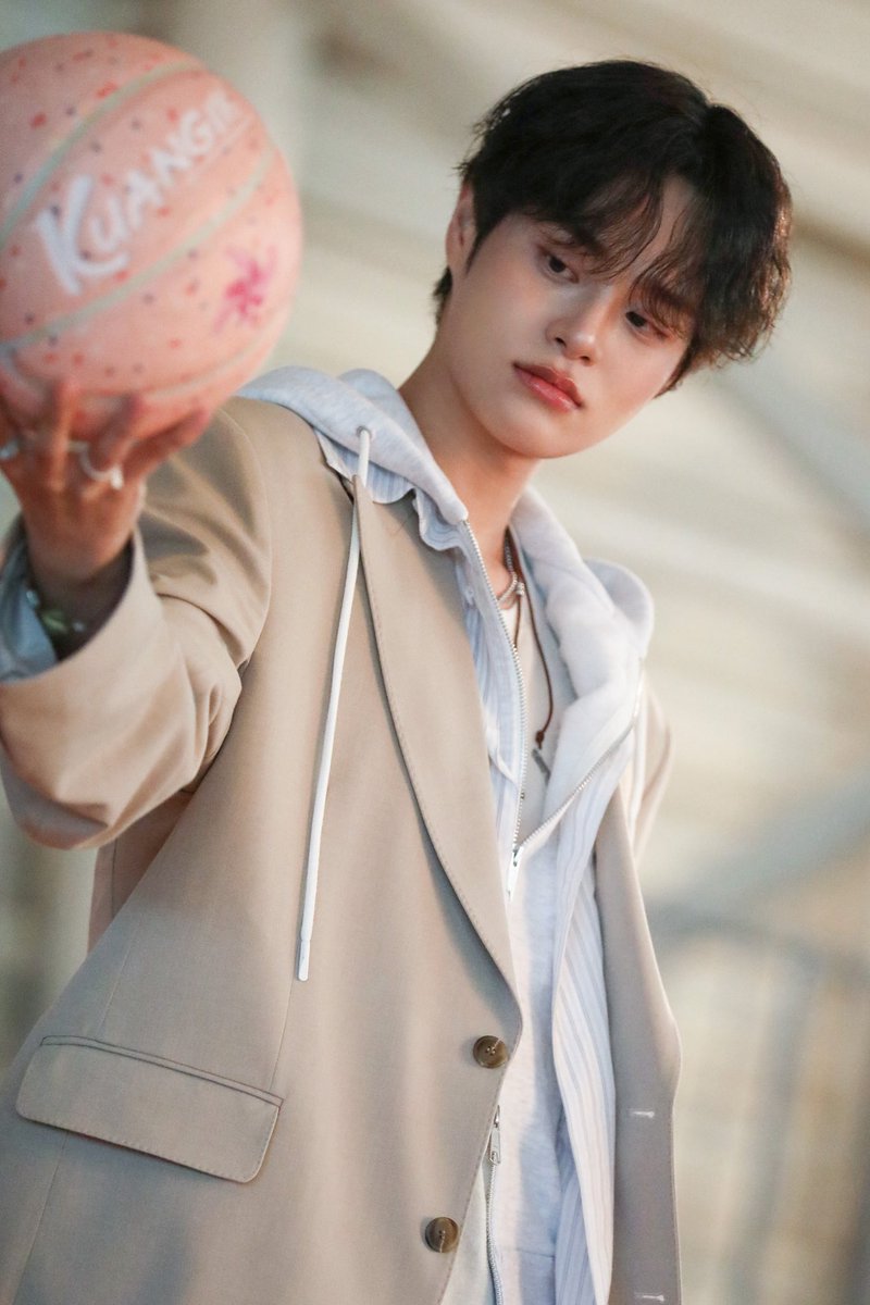 이사단 tweet media