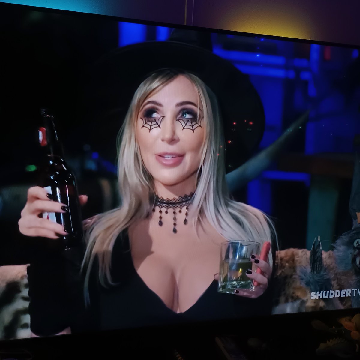 LadyVHS tweet media