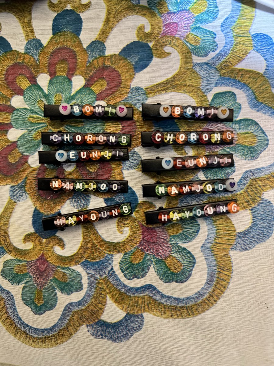 Freebies for APINK Concert in Manila 
Limited only. Magkasama po sila, hindi ko pa lang napapack.

#The_origin_apink #APINKinManila