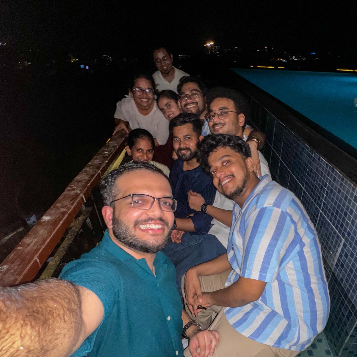 nadkarni_yash's tweet image. Ortho Bros Party Hard 😎🤙🏻
#MedTwitter #MBBS