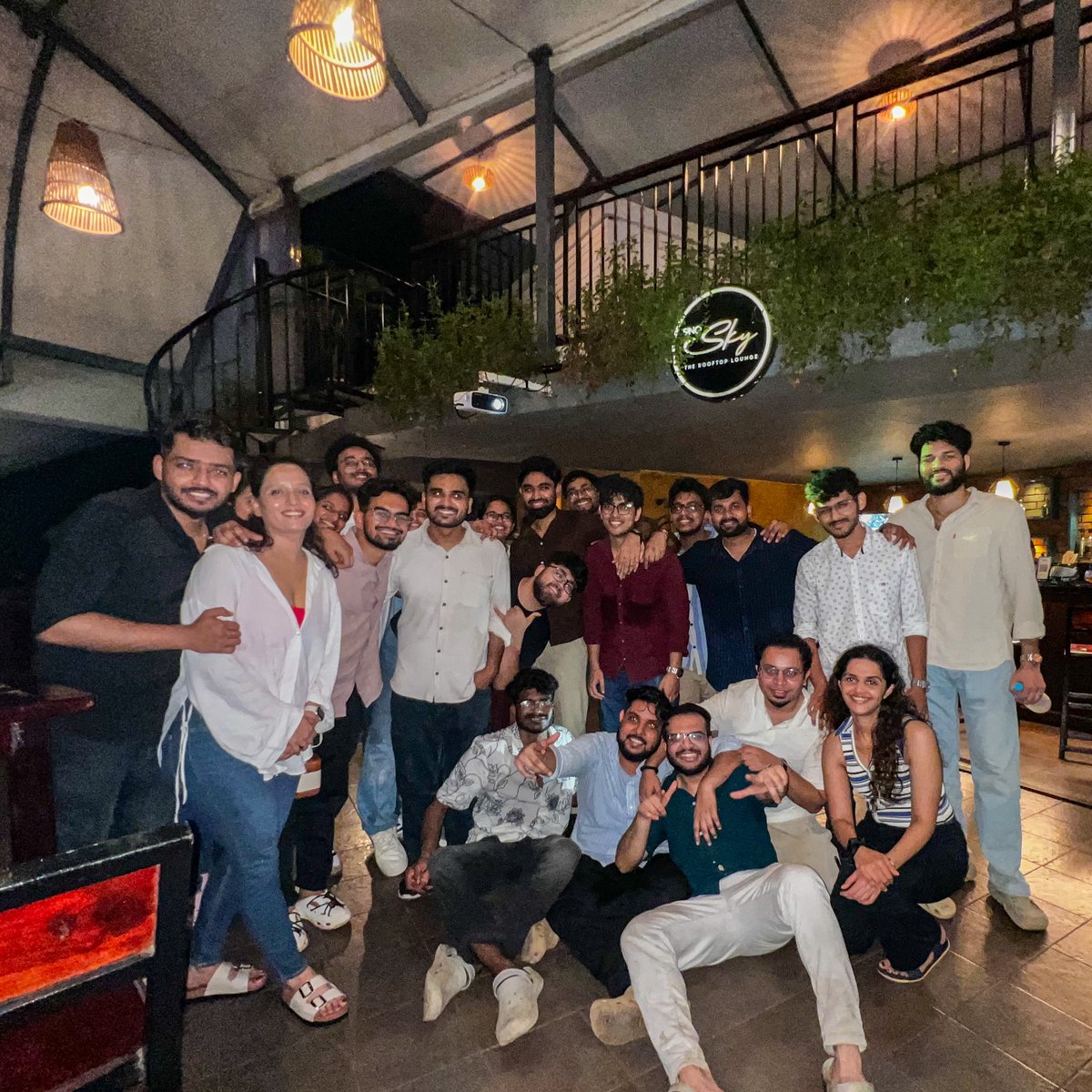 nadkarni_yash's tweet image. Ortho Bros Party Hard 😎🤙🏻
#MedTwitter #MBBS