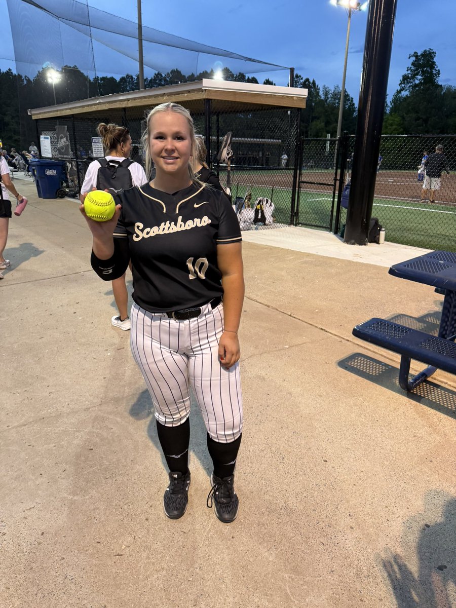 Kyle Parmley 🥎 tweet media