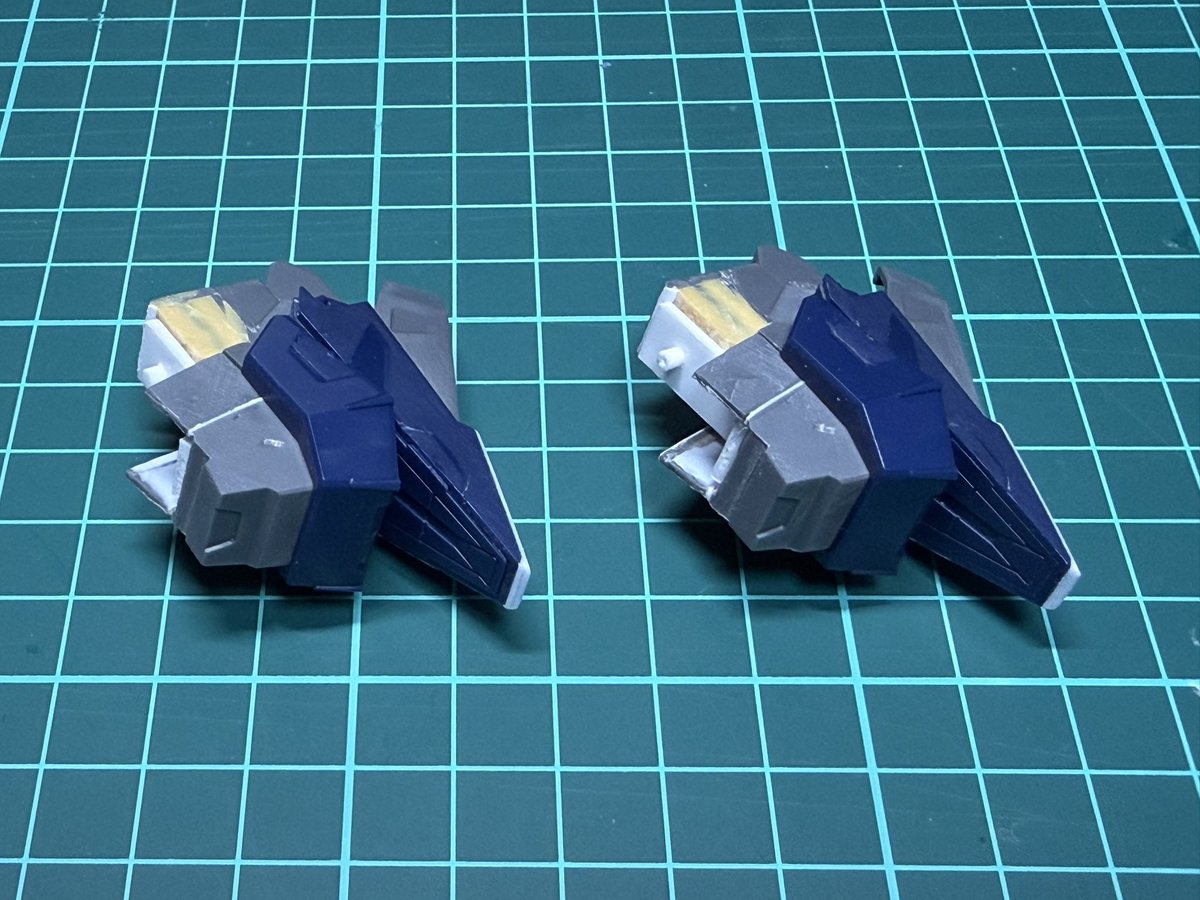 kusmistec's tweet photo. クスィーの踵は、差し替えで変形するように(オカムラセイジさん方式)

フレーム的なのを適当に作ろう‥😗 https://t.co/SZZhrYLYuM