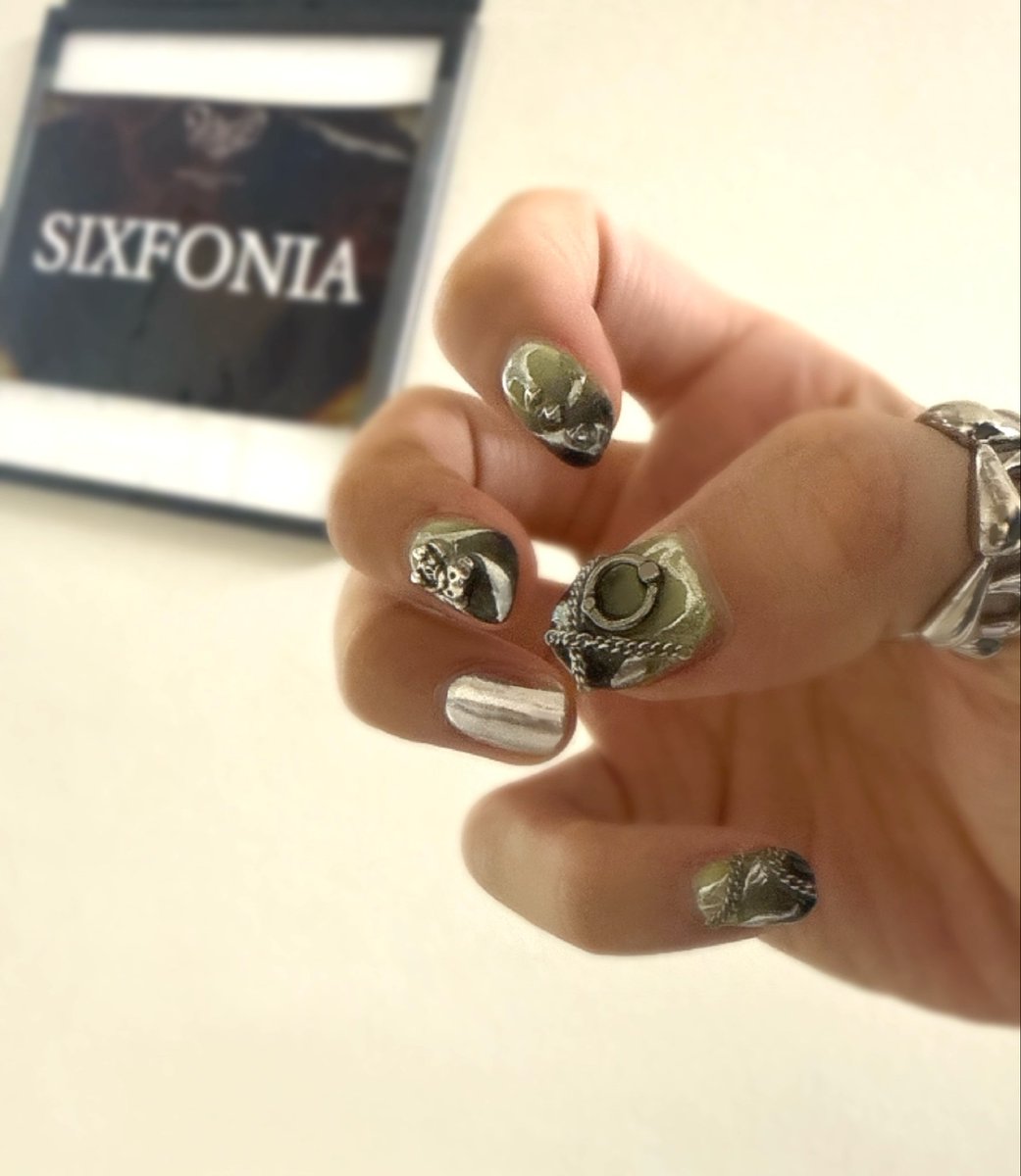 すち@シクフォニ tweet media