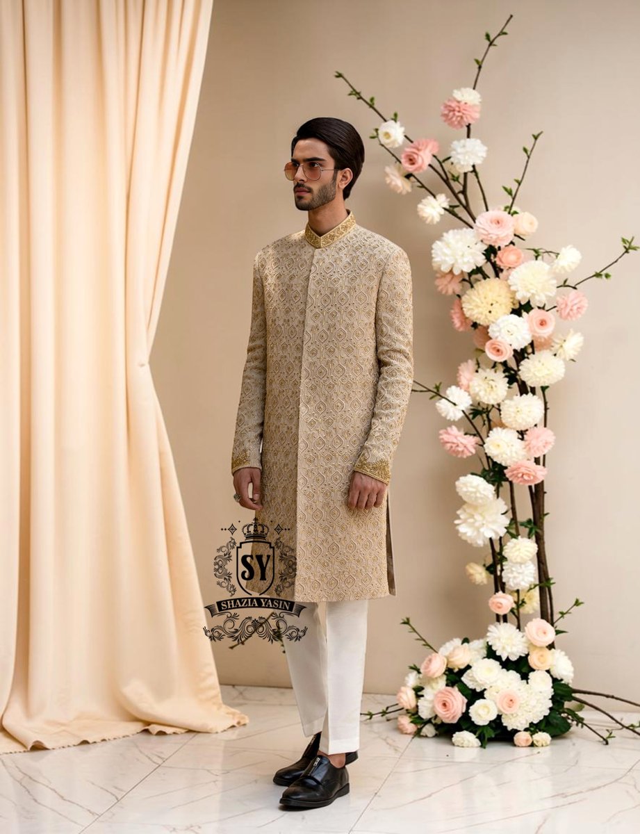 SYbridalcouture's tweet image. The signature elegance of the modern groom. A Sherwani suit that combines style, tradition, and premium tailoring.
Royal style is not something you wear, but something you embody. Created for the modern groom👑🛒 𝐒𝐡𝐨𝐩 𝐍𝐨𝐰: shaziayasin.com/collections/sh… #sherwani #groom #Wedding