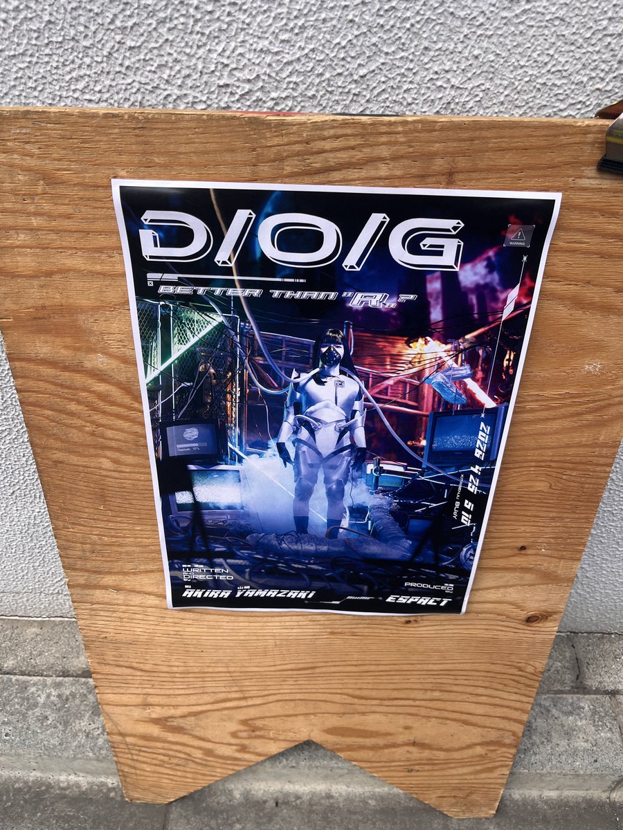 717_life's tweet photo. #DOG_R
本日、ゲネプロにお邪魔してきました！
拗らせイマーシブであり、考えさせられるイマーシブでした…
演出や美術のインパクトは勿論のこと、沈黙や息遣いさえも物語の重みを感じました…
お時間ある方は是非ご参加を！
（リュックでは行かない方がいいです…）
https://t.co/0qJeZXWtSq https://t.co/DEwUqpFoLB