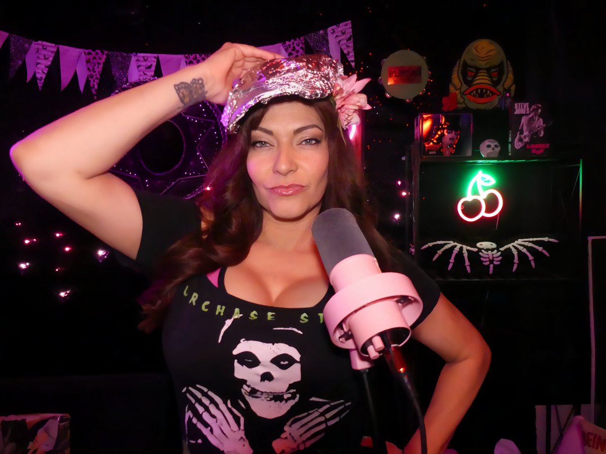 🏴☠️ Shelly Martinez🦇 tweet media