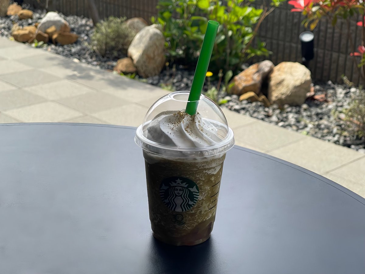 11_25_eri's tweet image. まったり #TeaTime 🥤✨

#ティータイム
#STARBUCKSCOFFEE #スターバックスコーヒー
#STARBUCKS #スターバックス
#スタバ
#drink #ドリンク
#季節のおすすめ
#THESTARフラペチーノ
#THEフラペチーノof加賀棒ほうじ茶
#Frappuccino #フラペチーノ