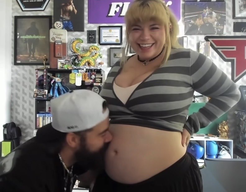 Pregolicious tweet media