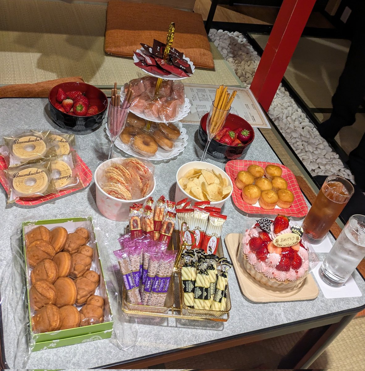 lilithairi2's tweet photo. ❤️愛里LILITH周年イベント❤️
始まりました〜😄🎶
食べものいっぱいあるから
ぜひ来てください🩷🩷 https://t.co/msWXBXgQu3