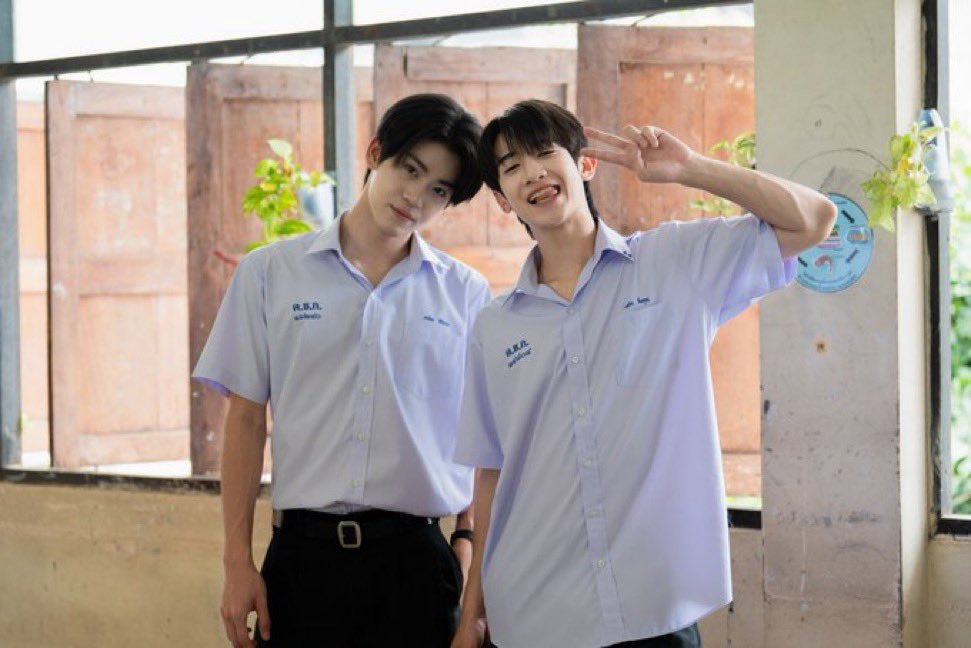 AMPG2ForeverU's tweet photo. คณิณ กฤติน ชื่อนี้มีแต่ความเหมาะสม โก๋2 โลกเอียงหาโก๋1 เว่อ ม่อนหล่อจังอะโปรน่ารัก ความสดใสบนโลกใบนี้ บทรอคน 🍊🌳✅💙💚
"มึงไม่ต้องมาเถียงไอ้สิ่งที่มึงทำให้โก๋สองแต่ละอย่างน่ะ มันพิเศษกว่าเพื่อนคนอื่น มึงยอมรับมาเหอะ"
#WhenOrangesFallQ17
#Almondbabybigboy
#ProgressPassawish
#AlmondProgress