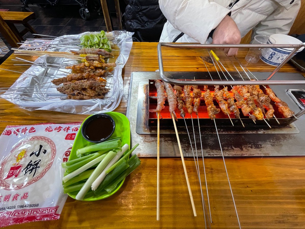 Олексій  tweet media