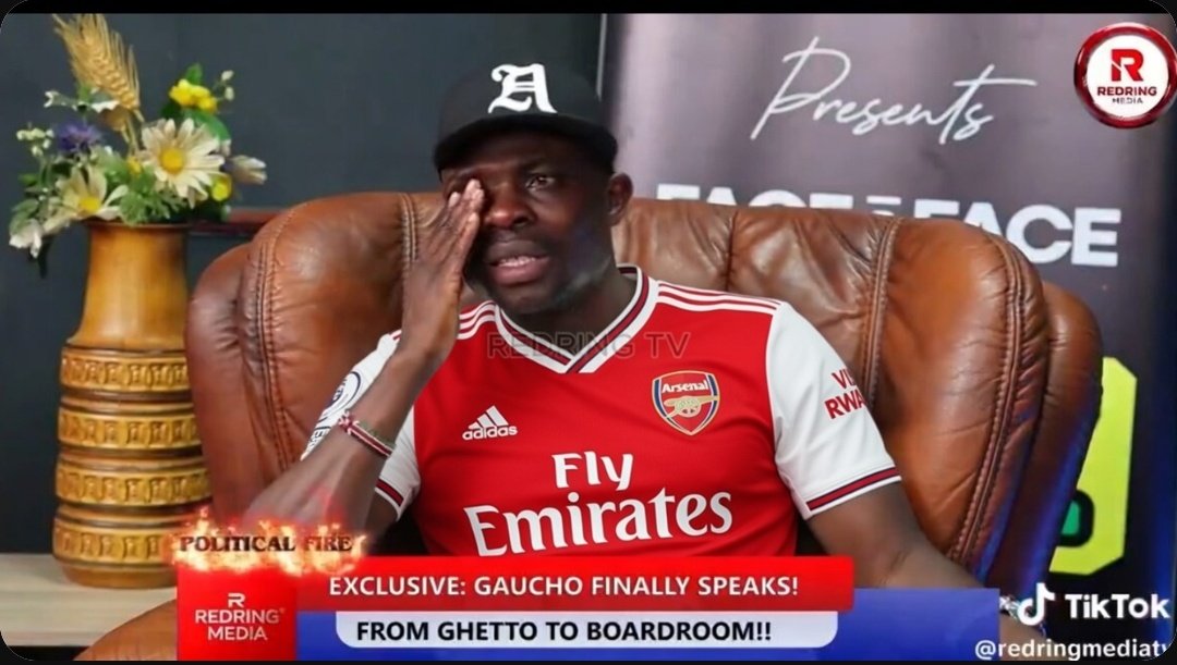 Sebuleni Twitter watamisuse hii picha mbaya saidi 😂😂😂😂