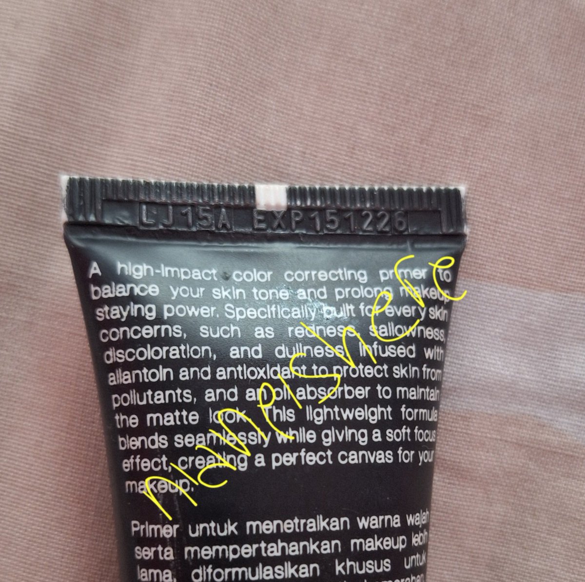 Ini kalo dijual 20k aja ada yg mau ga? Aku jarang make jadi isinya masi banyak bgt sekitar 90%. Cuman exp datenya tanggal 15 des taun ini

Wts preloved make over primer color corrector green