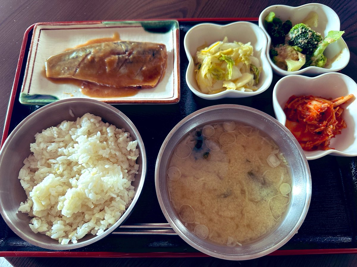 ᔑᗩKᑌ tweet media