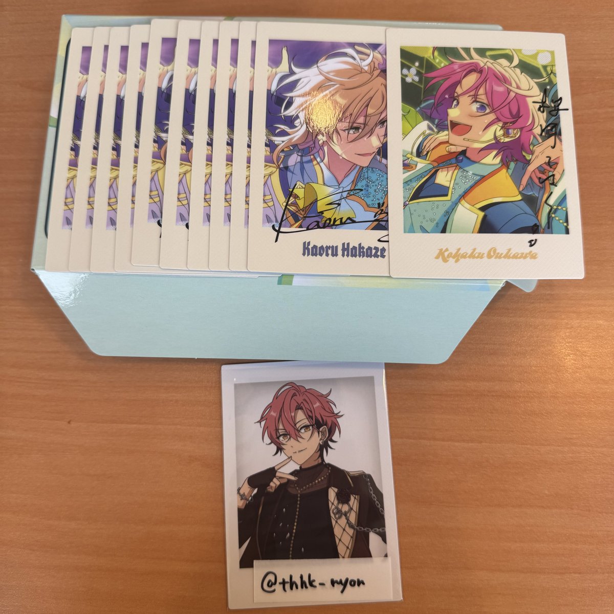 にょん tweet media