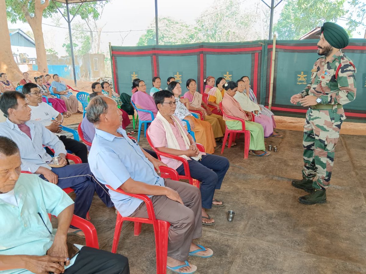 Spearcorps's tweet image. 𝗪𝗶𝘀𝗱𝗼𝗺 𝗳𝗿𝗼𝗺 𝗩𝗮𝗹𝗼𝘂𝗿

#AssamRifles under #SpearCorps marked the First Anniversary of #OperationSindoor by conducting various lectures at Government Higher Secondary School, Tuensang, Kohima Science College, #Nagaland and in Tengnoupal, #Manipur, spreading awareness