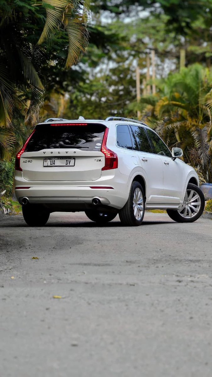 NiwaRodgers's tweet photo. Hello my 21k followers 👋

I’m selling a Volvo XC90 T6 (2018 model) 

Engine: 3.0cc
7-seater with leather seats
Color: White
In great condition at a very good price

If interested, DM or contact: 0703390138 for more details. https://t.co/SGooSCBMFp
