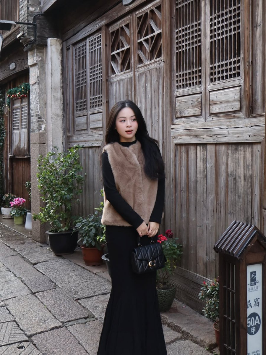 Anna Rosa tweet media