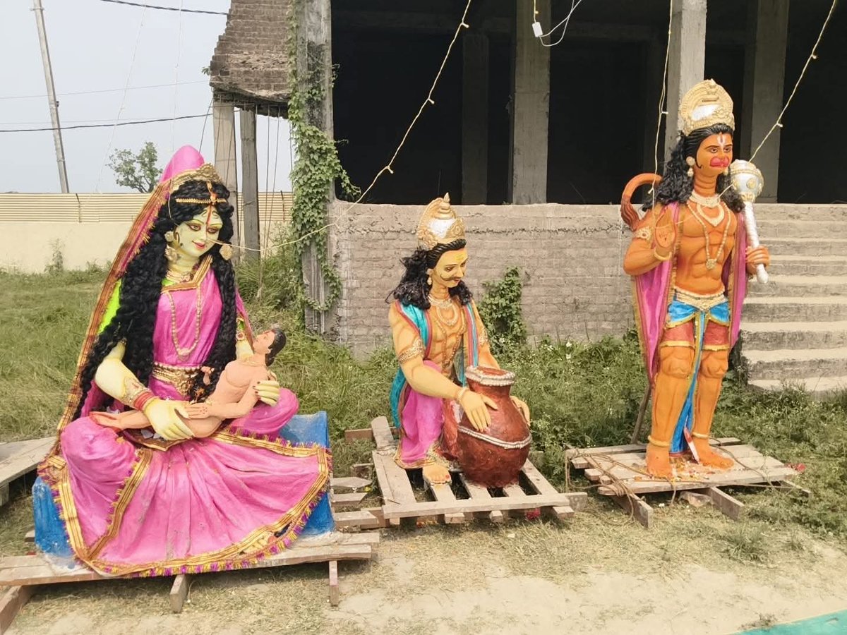 SitamarhiJila's tweet photo. " जानकी जन्मोत्सव " को लेकर सज-धज कर तैयार है जानकी मंदिर पुनौरा धाम, आज CM सम्राट चौधरी करेंगे यहां मां जानकी का दर्शन...♥️ https://t.co/jCnRdseg3O
