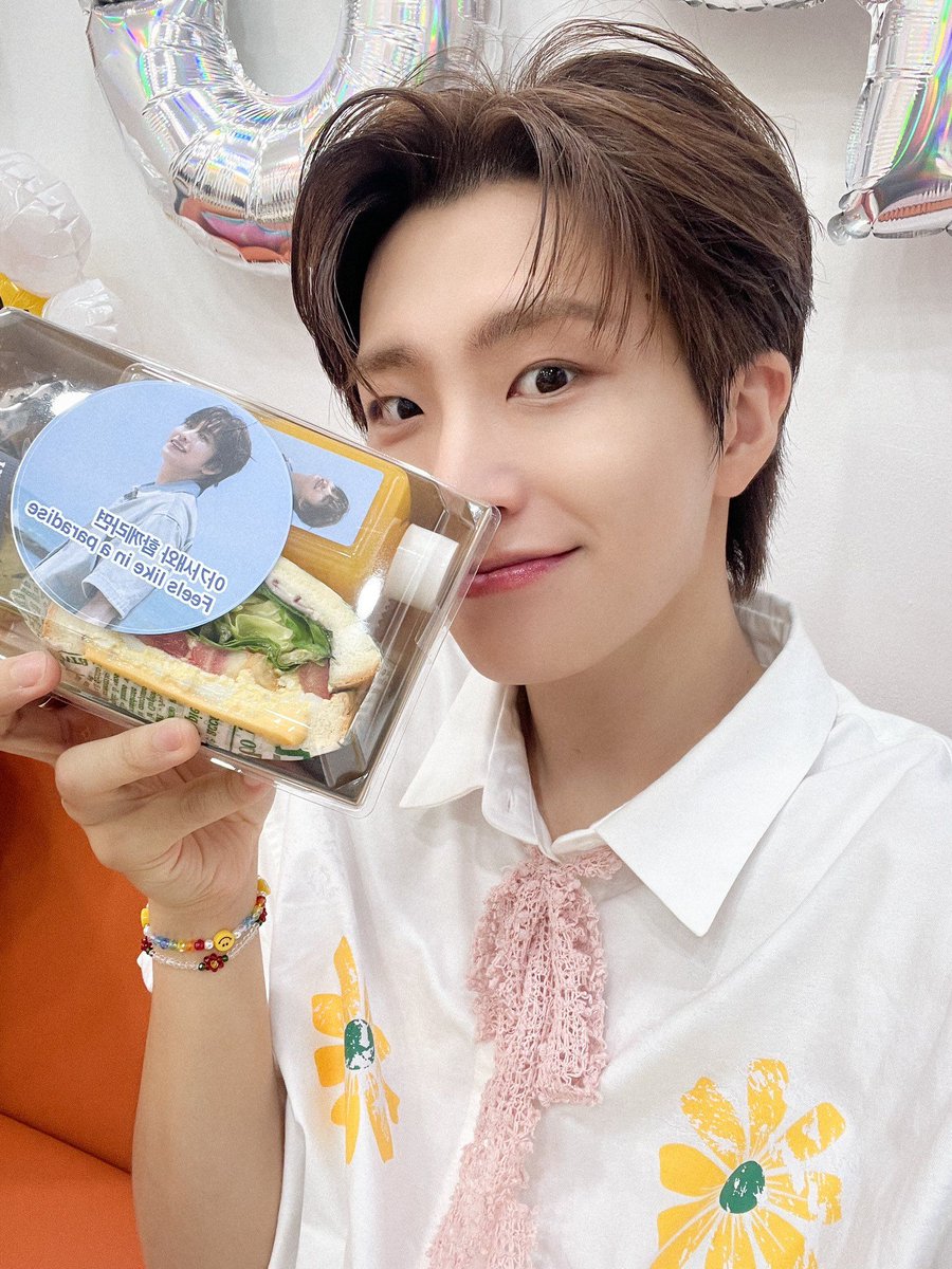 Day 150
488 days to go

Thank you, Youngjae. 

Thank you for being born to be an artist, and for being here in this world.

I’m so grateful for you.

I love you the most 🫶🥹

#기다릴게_영재와함께_새로써내려갈페이지 
#We_Will_Wait_for_Youngjae
#Youngjae #영재 <a href="/ChoiArs_YJ/">YOUNGJAE</a>