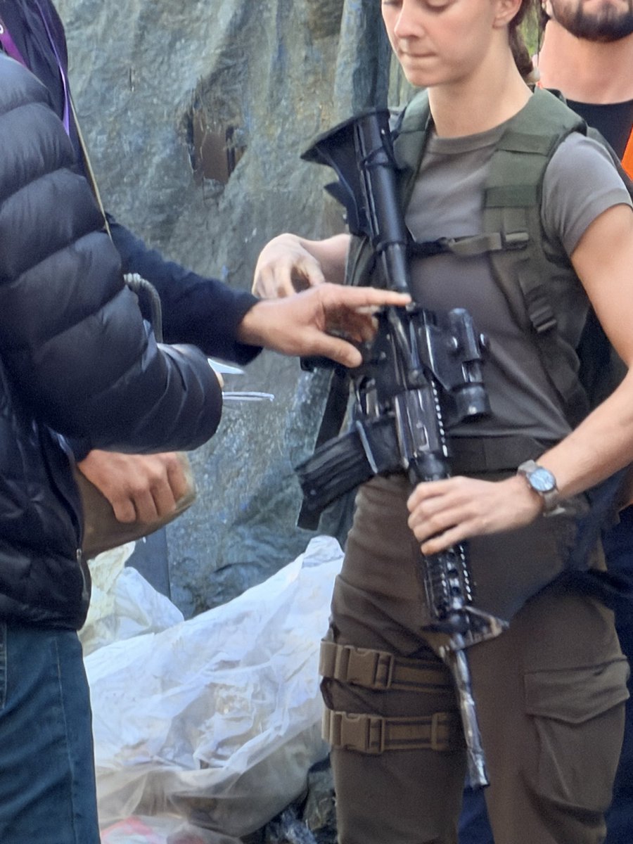 CaptCanuck66's tweet photo. Someone’s stunt double has some muscles going on… at the set of #TLofU @yvrshootstweets @laughinatthegop https://t.co/kDE3Cokyx4