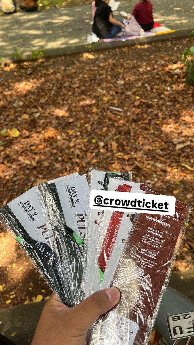 CrowdTicket tweet media