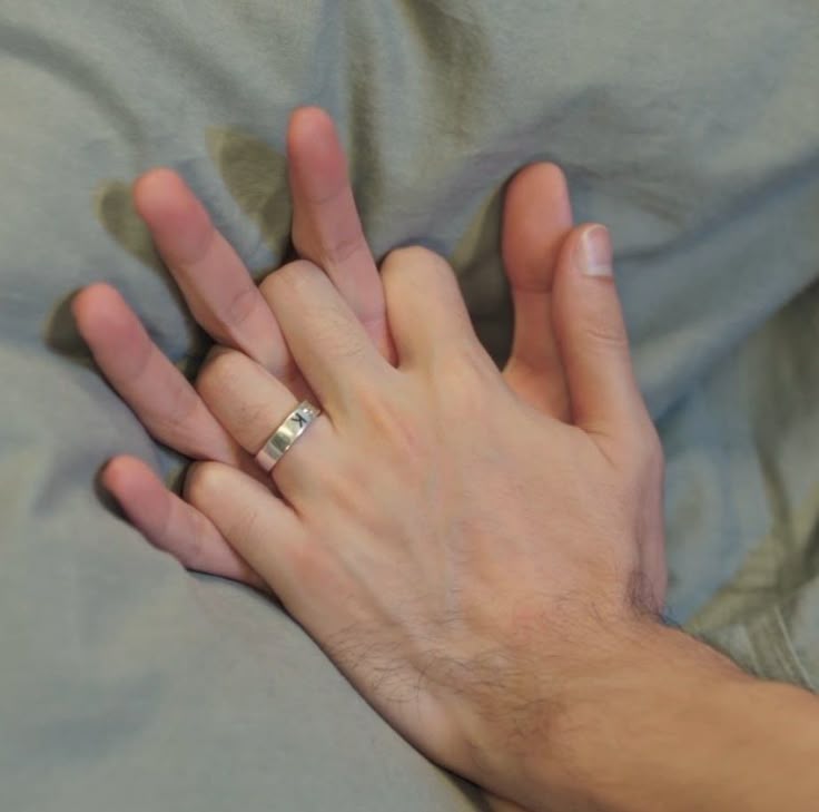 noonvile's tweet image. #sunsun few tweet local au 
— aboverse (Enigma - Alpha) 

Little cute Alpha and His Enigma.