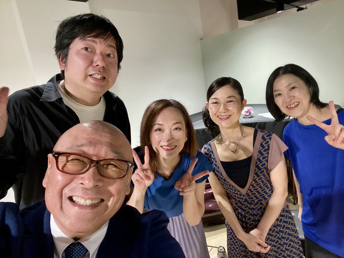 a_watanabe_'s tweet image. 「ちぇろかる」ライブ
in三鷹ナチュラル
2026.4.25

平山織絵さん、三枝慎子さん、穴田貴也さん、佐野まゆみさん
素敵な4人が集うチェロ・カルテット🎶
チェロの落ち着いた音色の四重奏を楽しんできました✨

#ちぇろかる #cello #平山織絵 #三枝慎子 #穴田貴也 #佐野まゆみ #三鷹ナチュラル