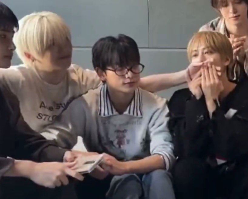 rookie (@rookiekii) on Twitter photo 