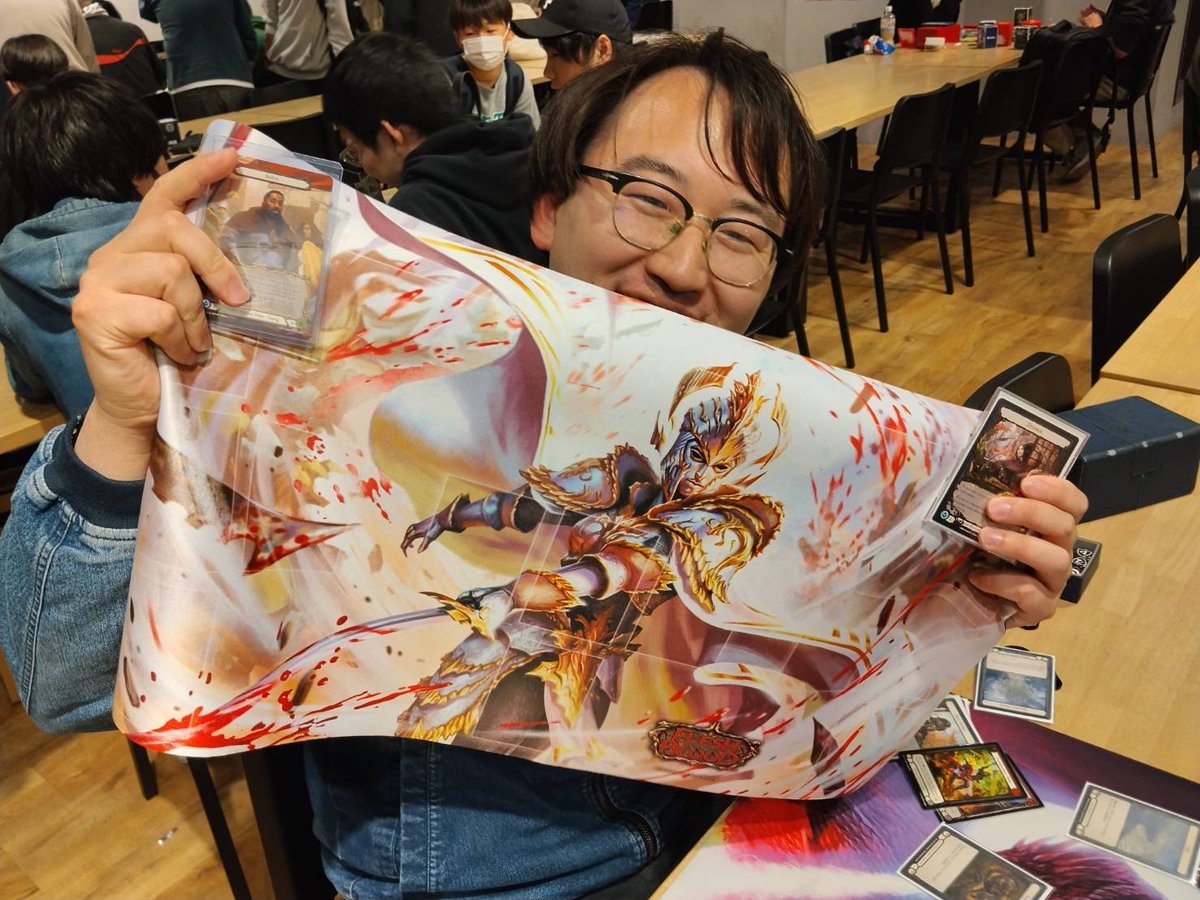 GIRAFULL_Namba's tweet image. Skirmish終了しました！
優勝は・・・Dromaiと駆け抜けたMiyaji様でした！🐲

おめでとうございます✨️
明日はオタロード店でSkirmish開催しますのでぜひこちらにもお越しください🙏

#fabtcg